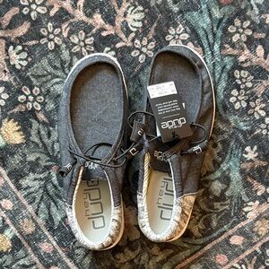 Hey Dude Men's Shoes in Black and Gray